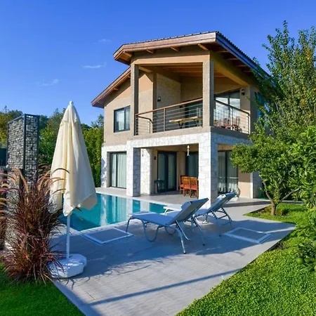 Villa Gorgeous With Private Pool And Jacuzzi In Fethiye